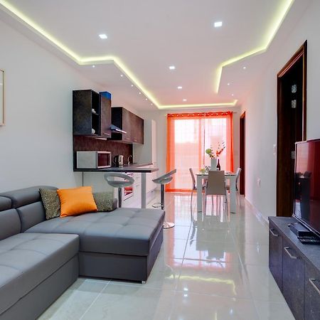La Rive Apartment سليمة المظهر الخارجي الصورة